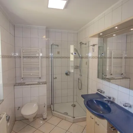 Zum Suedstrand Зеллин